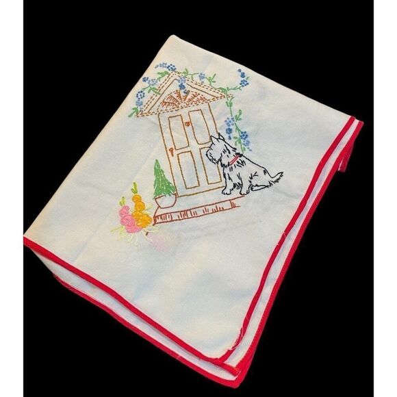 Hand Embroidered Scottish Terrier Bridge Card Table Tablecloth Scottie Dog - Picture 1 of 10